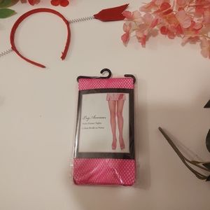 Nylon fishnet tights